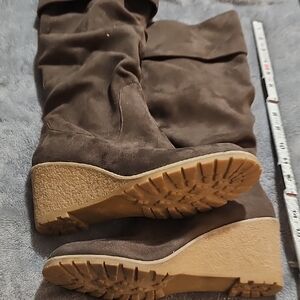 Bass Dark Brown Tall Suede Wedfr Heeled Boots Womens Size 11
